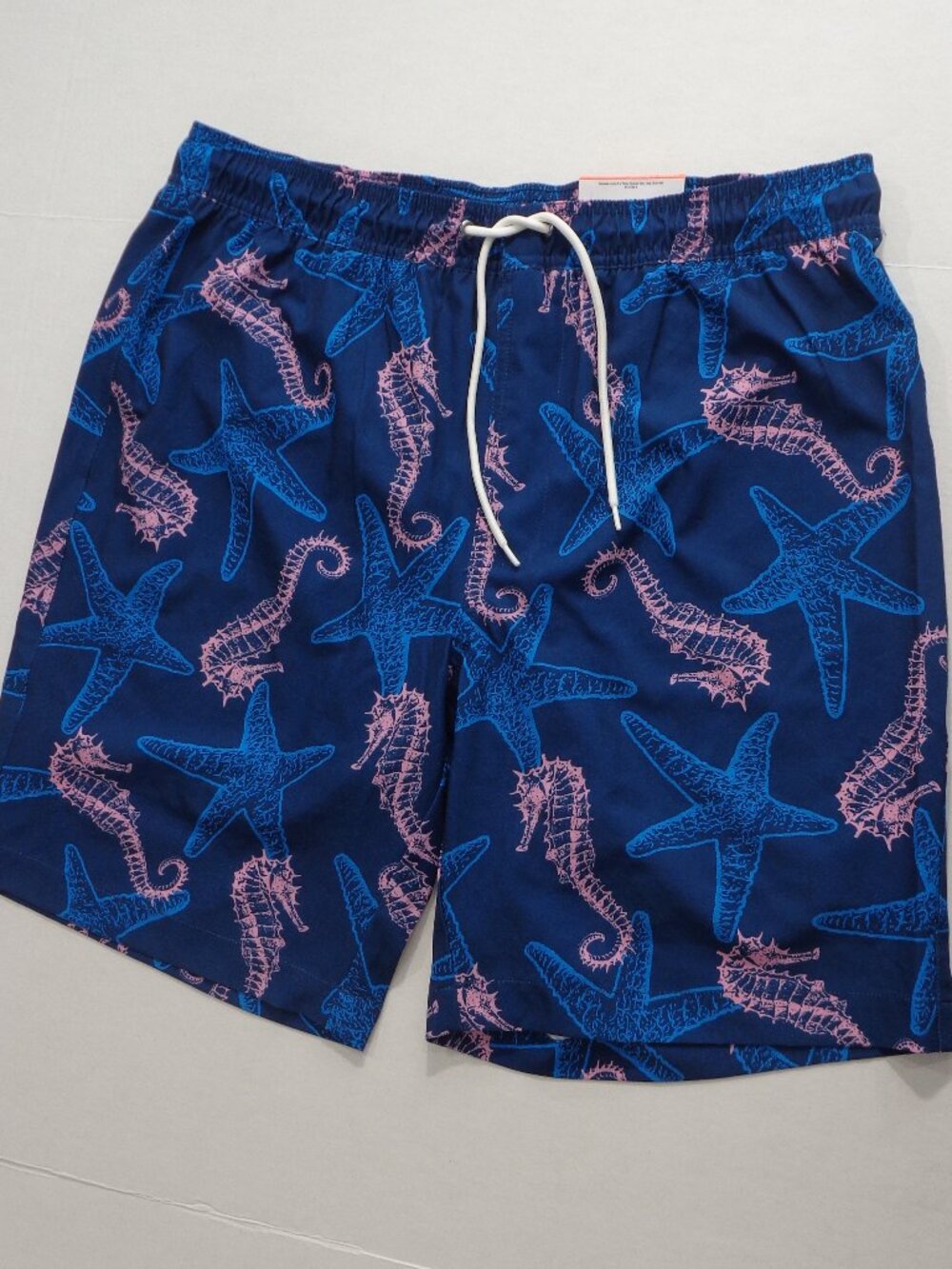 St. John's Bay Men's Large Swim Trunks Seahorse and Star Navy Blue Pink NWT